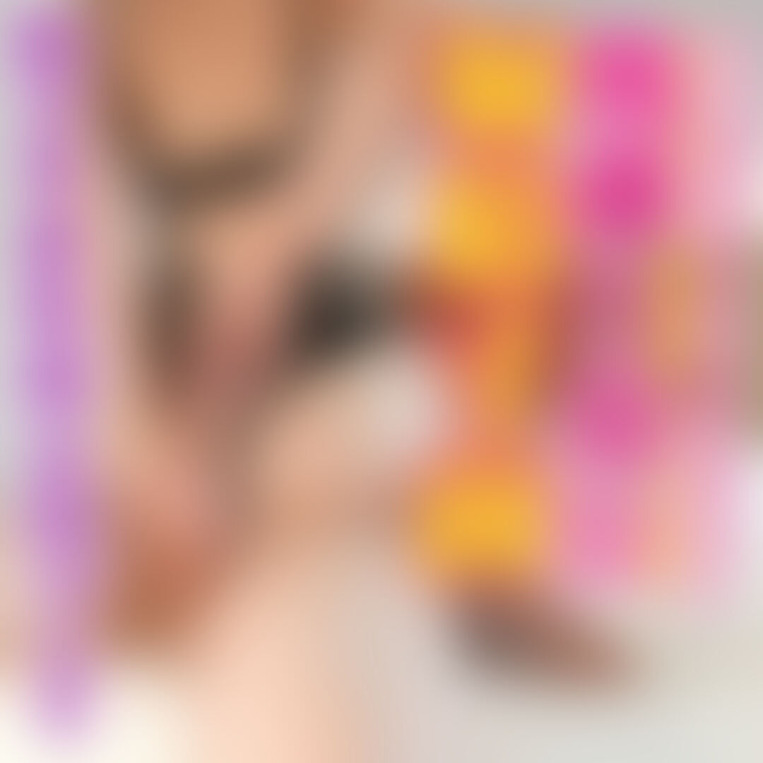 先っぽも根元もお尻の穴も触られちゃってどこでも気持ちいいね💕
おちんちんいっぱいいじめられて熱くなっちゃてるね♡

女の子に上に乗られて、えっちなところ全部触られちゃって
薫のお尻に擦り付けられて精子あがってきちゃうね🥺

おちんちんの根元ぎゅーって握って触ると気持ちいいんだよね🤭 (2/2)