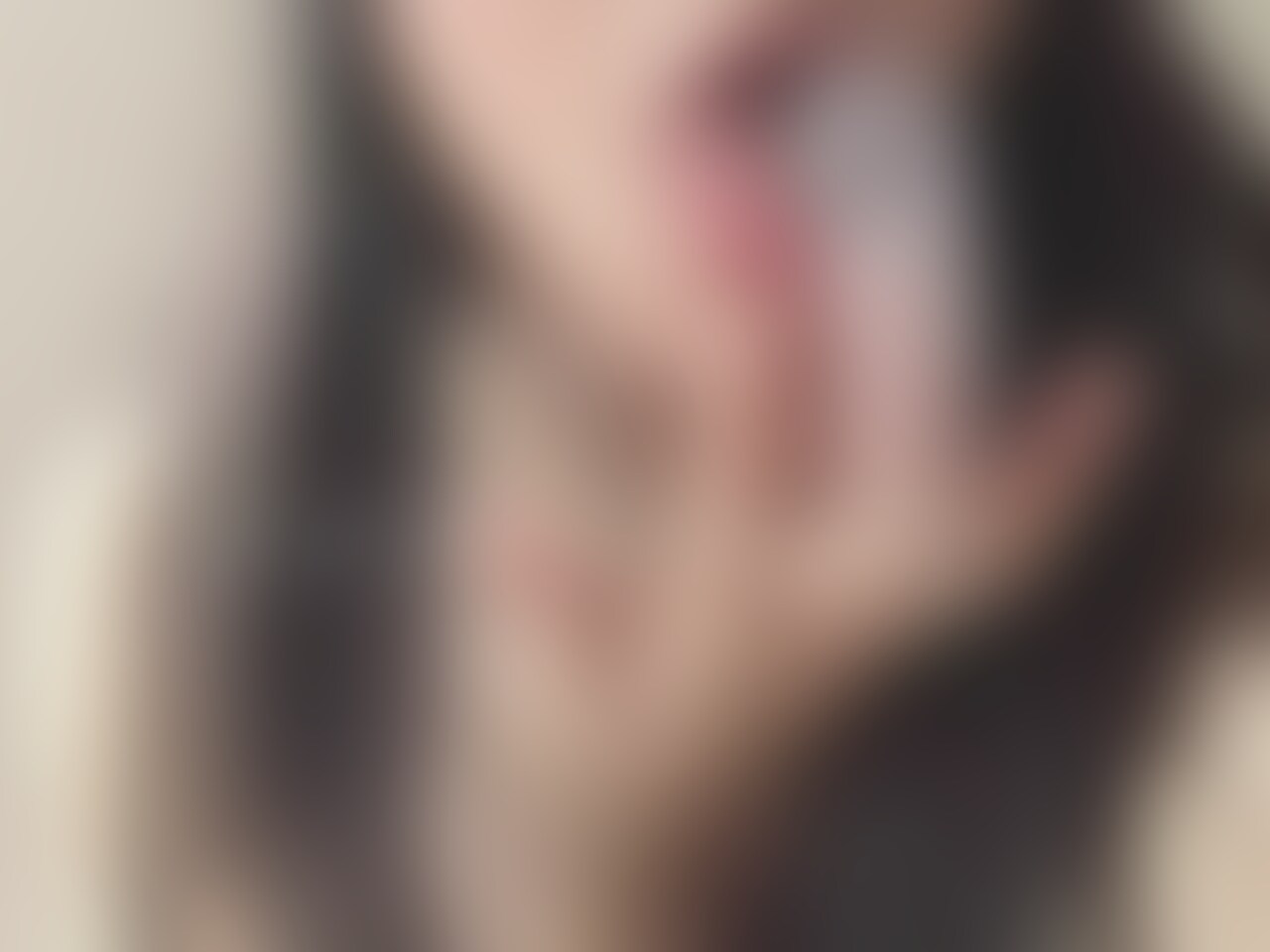 イボイボ指サックでネットリオナニー💗
早く挿入れたくて気持ちよくて気づいたら連続でイッちゃってた…///
後半、イッてる時のお尻がプルプルすぎる🍑💓 (2/2)