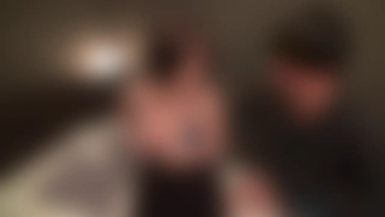 突きすぎてイキまくり！勢いで中出しまでしちゃった笑(33:30)
出身：福岡
名前：まえび
年齢：23歳
職業：OL
低身長で巨乳って最高やな
なかなかエロいスタイル！
今回はイカセすぎたかも笑
※開始15秒後から顔出し映像となります。
※上京娘の都合上、投稿を削除する場合もございますのでご理解の程よろしくお願いいたします。 (2/2)