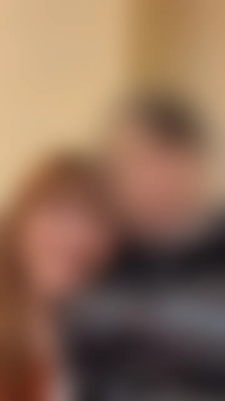 会社の上司の奥さんと再び密会
前回の密会で女の喜びが再燃したのかちょくちょく連絡がありました
予定も合ったので仕事終わりに直ホテルへ
上司の奥さんとイチャイチャ鏡前でしたり、一緒にお風呂に入ったり・・・
もちろんSEXもいっぱいして喜んでました (2/2)