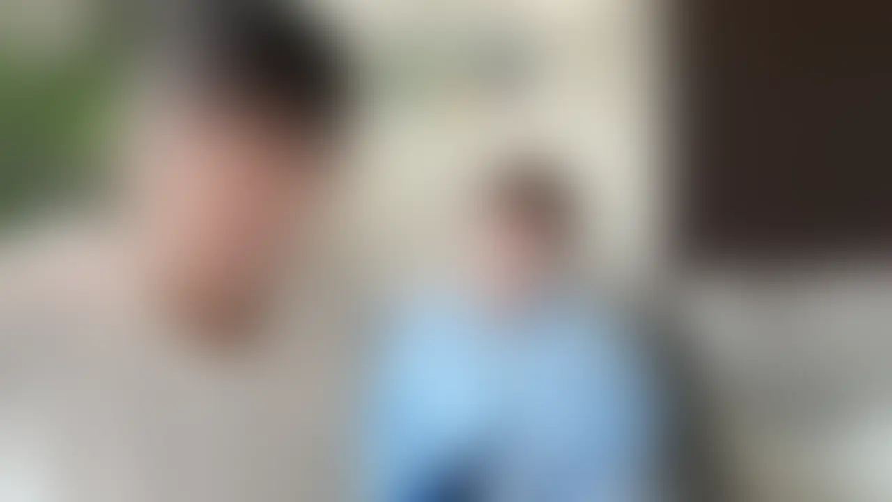 【マスク顔出し】22歳医療事務の女の子とハメ撮りしてきました。
会うの2回目の22歳医療事務の女の子とハメ撮りしてきました。
前会った時は学生だったんですけど、4月から新社会人になって今は病院で働いてるらしいです。
相変わらず日焼け跡がエロくて最高でした。
なんとか交渉してマスク顔出しの了承もらえたんですけど、いつ女の子から消して欲しいと言われてもおかしくない動画なので、なるべく早めに単品購入をお勧めします。。。
前回の動画はこちらから↓
https://myfans.jp/posts/e829c134-209e-4a94-bbdd-ac173ec7c8cb (2/2)