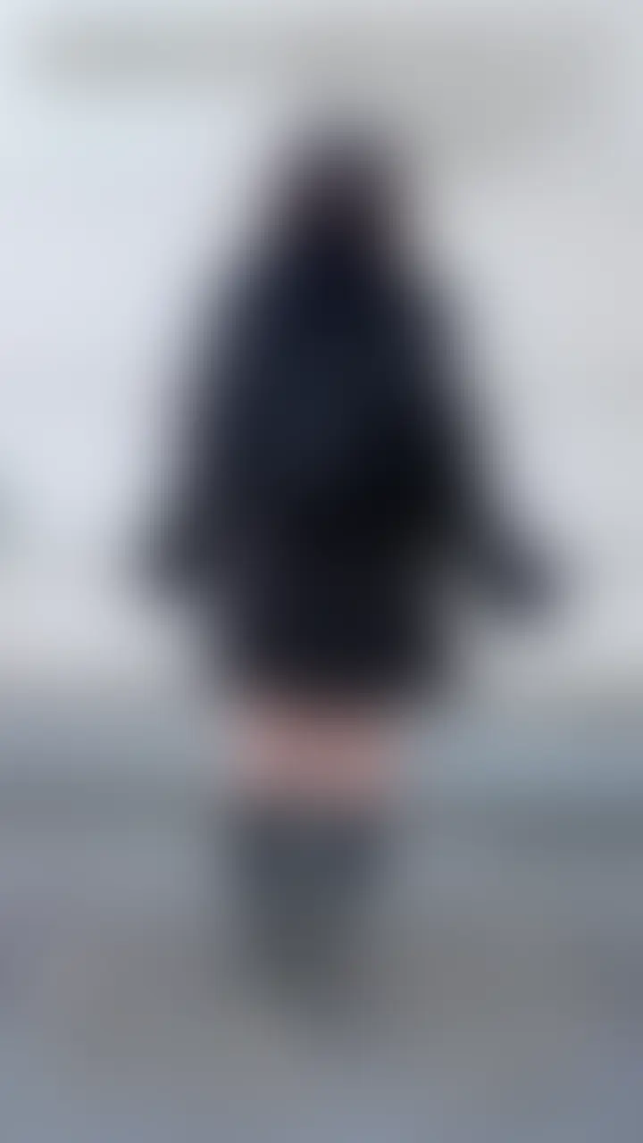 #49 SHIZUKU(19)
今回の動画は、なんと早くも2回目の登場となるSHIZUKUちゃんです🧜♀️
1回目の動画で体験していただいた膣圧トレーニングが気持ちよかったらしく、またやって欲しいとのご連絡が🤭(どんだけ変態なんだ…)
まぁ、そんな事言われたらすぐに日程調整しちゃいますけどね❤️
これだけ変態ならハメ撮りさせてくれるんじゃない?と思いハメ担当の新人AD桃也君をスタンバイさせときました🤭
最近ハメ撮り交渉失敗してばかりだったので、何とか撮らせてくれないかなぁって思ってたら、案外あっさりOKされちゃってビックリでした笑笑
了承さえ貰えればもうこっちのペースですからね。
マイクロチップ入りの桃也チ◯ポでガンガン逝かせちゃいます💪
案の定、気持ちよくなっちゃったSHIZUKUちゃんのトロけたお顔が本当にエロいです…💦
SHIZUKUちゃん初登場の動画はこちらから↓
https://myfans.jp/posts/58de01a5-f466-41cd-83cc-b44ba88a806c?utm_medium=referral&utm_source=share&utm_campaign=post_share
※動画、写真の無断転載は著作権侵害となり、10年以下の懲役又は1000万円以下の罰金が課せられます。
発見次第、法的措置を取らせていただきます。 (2/2)