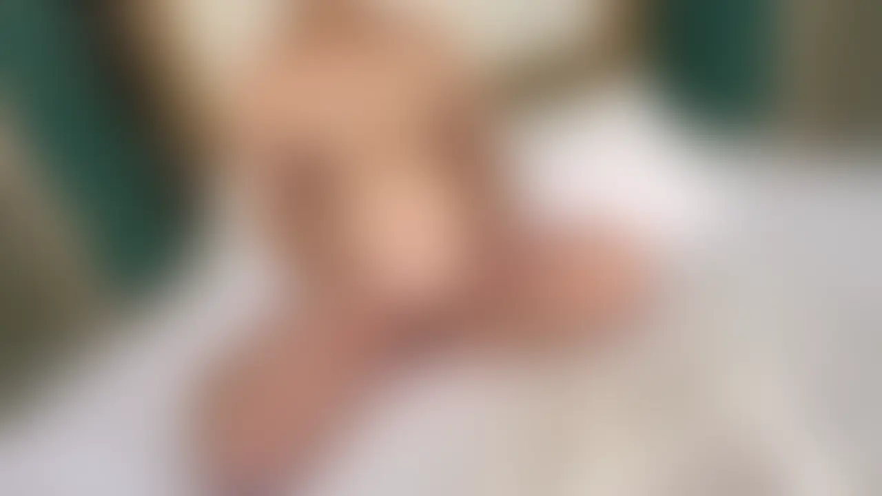 今作は19歳旦那さん以外エッチしたことない妊婦さん(臨月38週)です!
第三章で今作は身体計測、初めてのおもちゃ責め、拘そくしたまま生オナホ化した妊婦さんを身動きできない状態でガン突き中出ししちゃいました! (2/2)