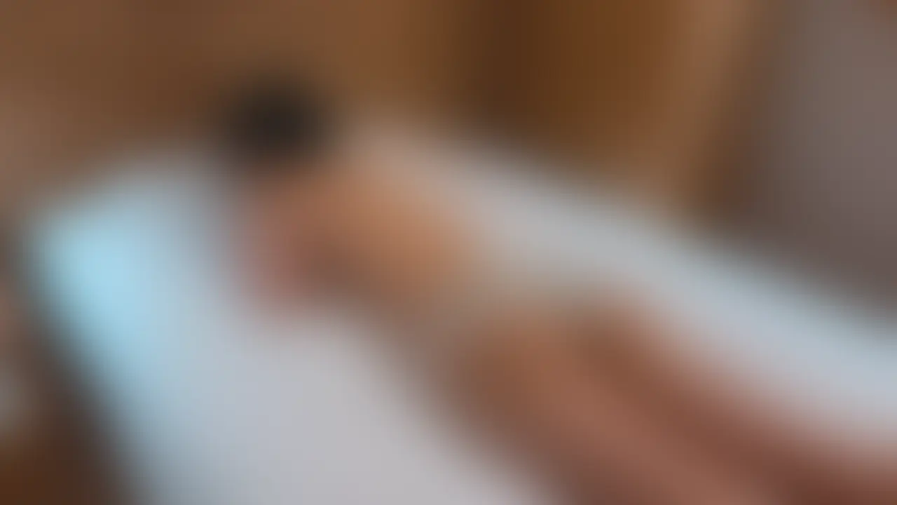 #170【19歳 ガチ美人】処女の時から抱いてる女の子から3度目のリピートもらったので抱いてきました【1時間14分】
前回抱いた時の動画はこちらです
https://myfans.jp/posts/a855d49e-a1f2-4a81-8e3a-3185c7355cad
声もめちゃくちゃ可愛くてガチ美人の女の子から3度目のリピ依頼をもらったので抱いてきました。今回もたっぷり前戯いちゃいちゃから好きなだけ生挿入してきました。バックから挿入の正常位フィニッシュです。 (2/2)