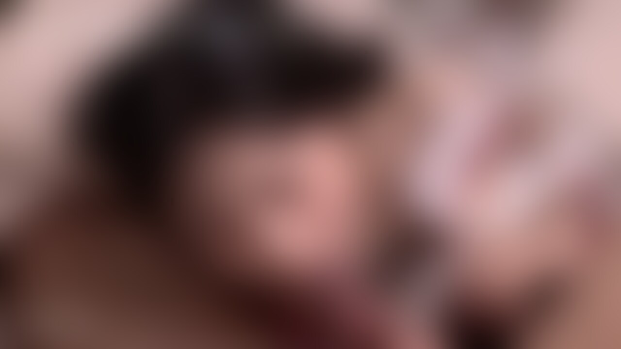 真っ白精子ぶっかけ・ごっくん動画まとめました♡♡
------------------------------------------------------------
ぶっかけとごっくんの動画まとめが欲しい!というお声をいただいたのでまとめてみました♡
中に出されるのも体全部を彼に支配されてる感じがして幸せなんですが、
顔とか口の中とかにあったかい精液出されるの、彼氏の体温が感じられて大好きです。。
これからもいっぱいえっちな精液かけられたいです🫶🏻 (2/2)