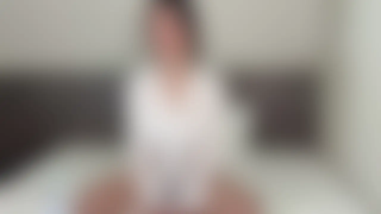 『オイルで透け透けエッチ💐』
見にきてくれて本当にありがとう🌺
はじめに右側の「いいね♡」「保存」を押してもらえると嬉しいです💍
【内容紹介】
ワイシャツとマイクロビキニを着て
オイルを使って一人でしてみました🫣
生地がオイルでヌルヌルになった感触がすごく気持ち良くて
少し弄ったら一気にスイッチが入っちゃった💕
お陰でいろんな所がシットリしました🍀
よかったら投稿に感想もお持ちしています💐
(予告なく非公開にすることもあります。) (2/2)