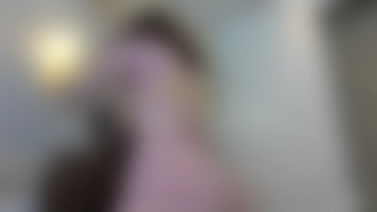 ♩おっぱいみるくセラピストのラブドールasukaちゃんが、疲弊しきったアラフォーリーマンおじさんを愛情詰まったおっぱいミルクとヒーリングセラピーで優しく癒してくれました


おっぱいミルクセラピストのIカップラブドールちゃんとベッドインするなり
疲れ切ったアラフォーおじさんがasukamちゃんの爆乳に埋もれて甘えまくります
asukanちゃんは優しく包み込んでくれました
跨った状態でasukaちゃんが積極的にべろちゅうして
いっぱい癒してくれます

そのままおっぱいミルクをがぶ飲みしてから、
asukanちゃんい優しく声かけしてもらいながら
じゅ、にゅうセルフ手コキ発射　でフィニッシュと同時に
疲れも吹き飛びました　続けておっぱいごくごく、、

主観アングルと固定アングルでそれぞれ
お楽しみいただける構成となっております (2/2)