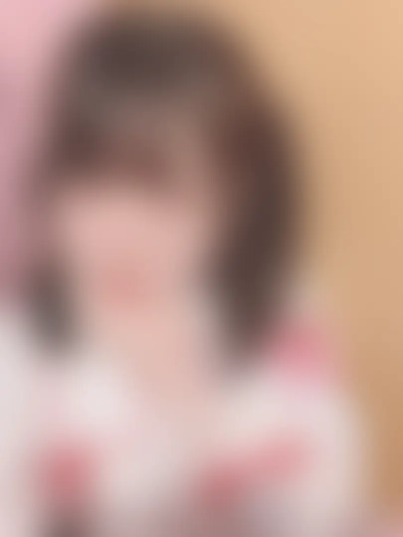 なつめと陽士（一時的に写真大量投稿中）「コンカフェ待機中に乳だし自撮りなつめ」の投稿サムネイル