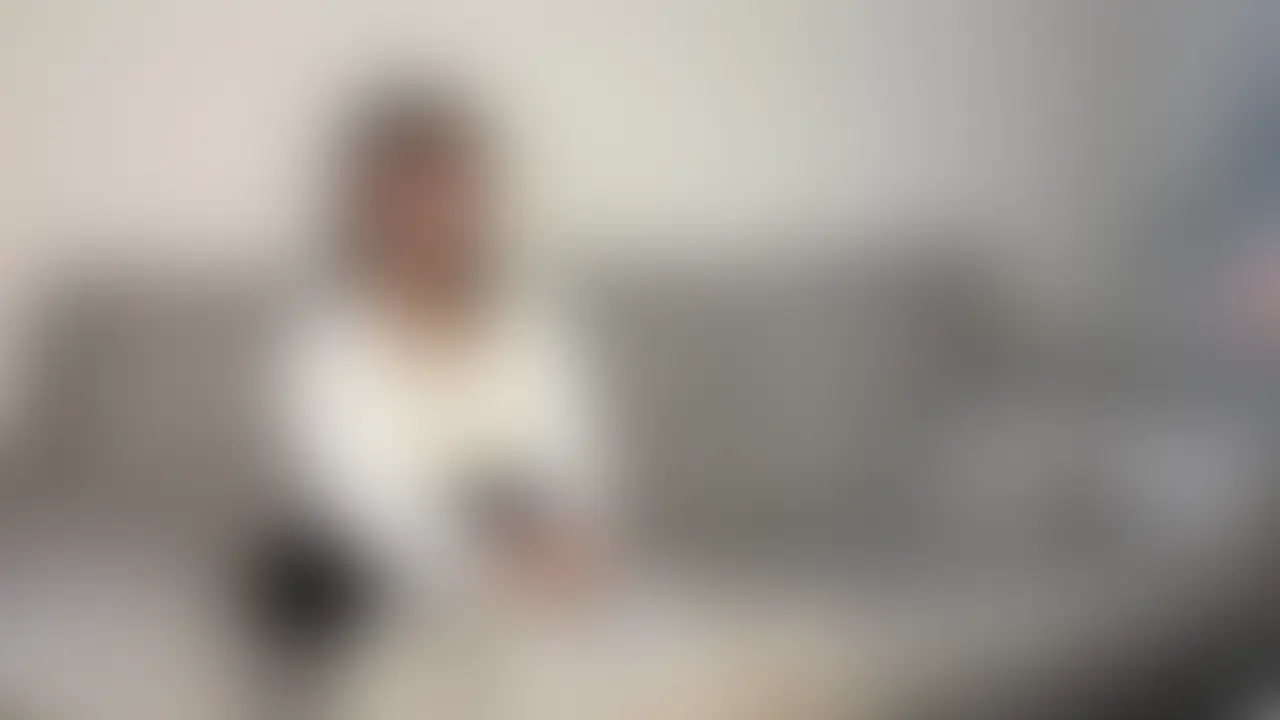 超超特大報告!初めてのハメ撮り公開します❣️
Xフォロワー30万人の裏垢男子じじさんとお会いしてそのテクニックにイキ乱れてきました...♡
イラマされたり、69で舐め合ったり、クンニとか手マンでイキまくり...
ベッド移動してからはポルチオ刺激されながら正常位とか騎乗位で突き上げられたり、首絞めとかスパンキングでメチャクチャにされたりしました。
最後は喉奥までイラマさせられて大量顔射で大満足でした🌸 (2/2)