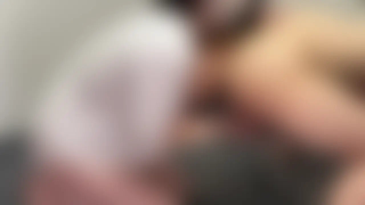 【試作】HK-00 美人後輩の四つん這い徹底搾精

＝＝
「こんな格好にされて、かわいそうですね～」
「もっとある？もう1回くらいいけるんじゃない？」
「全部搾り出しちゃおうか～」

試作動画では会社の後輩が登場。最初は敬語も抜けず控えめですが、射精直前に寸止めすると精子が漏れてくる（ルーインドオーガズム）のが楽しかったのか段々ノリノリに。最後は玉と竿を鷲掴みにして尿道に残った精子まで搾り出し、お皿に溜めた4発分の🥛を自らごっくんします
（ローション入り🥛の味が気に入らなかったらしく、口移しで返される）

[射精の時間💦 18:45、23:20、29:20、34:15] (2/2)