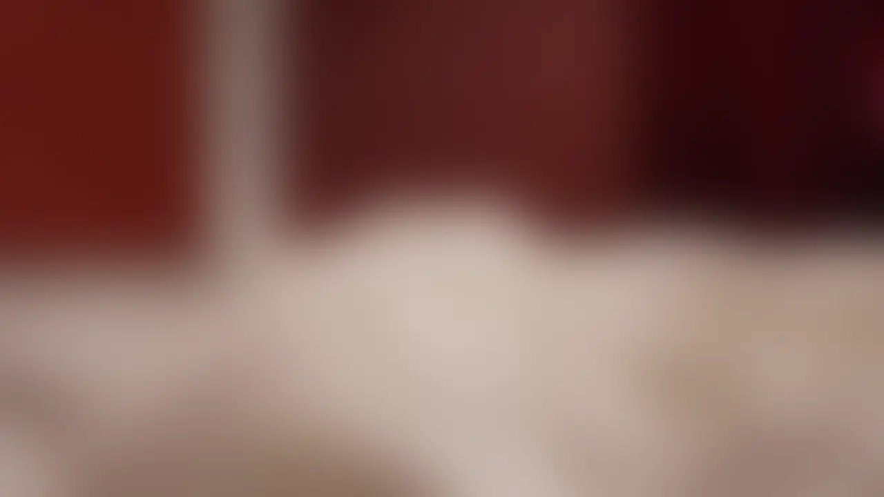 ベットへダイブするお茶目さんがエロくなる瞬間が最高です💕 (2/2)
