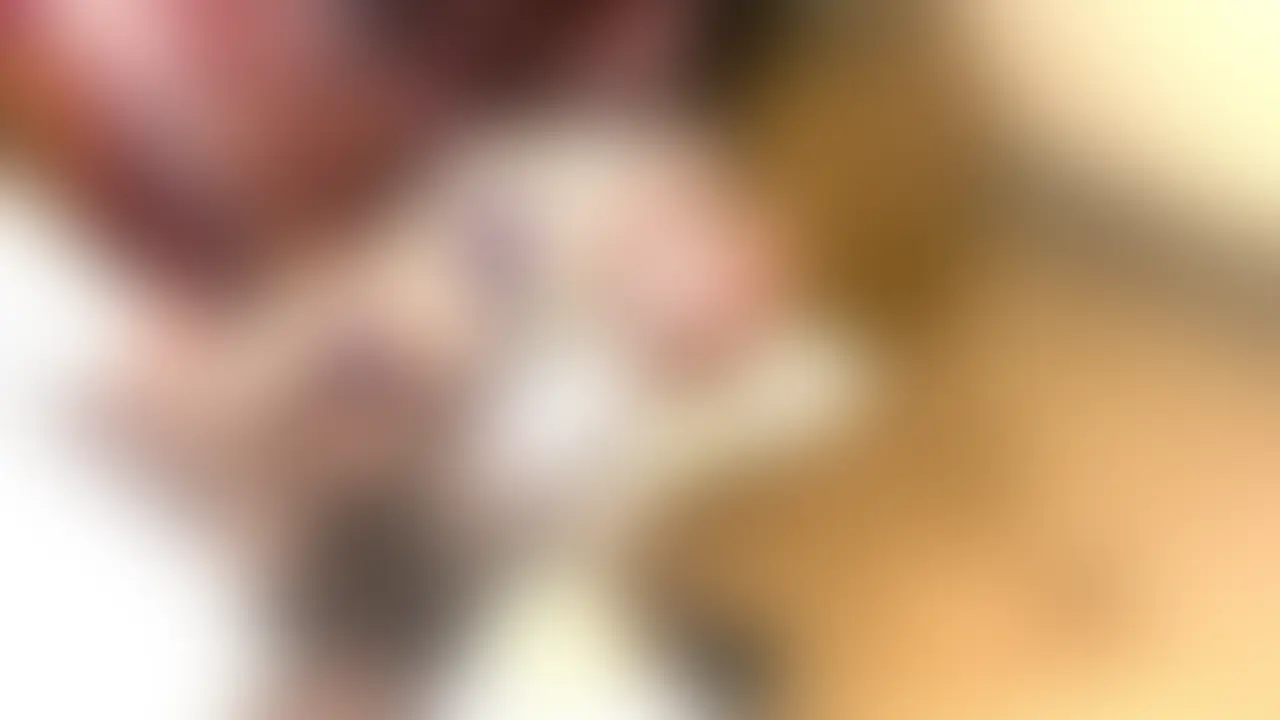 キュートな男の娘モデル、小鳥遊花音ちゃんのアナルをペニバンで責めちゃった♡つけっぱなしだった貞操帯もやっと外してあげて、後半は手コキタイム♪手コキシーンメインの動画も後で上げるから楽しみにしててね! (2/2)