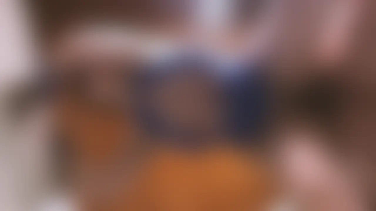 ✨️同じ職場の同僚と密会セックス✨️(後編)
お互いお仕事も落ち着いてきたので久しぶりに2人きりで密会❤️
用意してくれたセクシーな衣装に興奮してますね✨️
私も軽く触られただけですぐに濡れちゃってますね💧 (2/2)