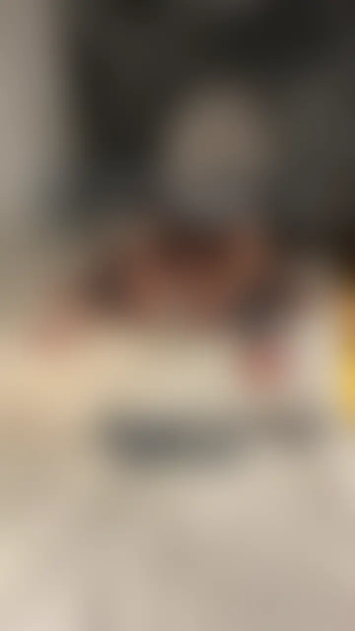 美巨乳・美脚のことのさんとの初めまして編

大人しそうで、普段はエッチの時でもあまり声を出さない、ほとんど中イキ出来ない、という綺麗なおねーさんが突如出すオホ声の様な喘ぎ声を、綺麗なお顔と共にお楽しみください。

ことのさんについて：処女だった期間がかなり長すぎて、変態になってしまった美人さん

※分割されていたものを1つにまとめたものです

ことのさんの他作品：https://myfans.jp/rehinf/tags/a39d2cc2-3909-4506-af67-1235690463b1 (2/2)