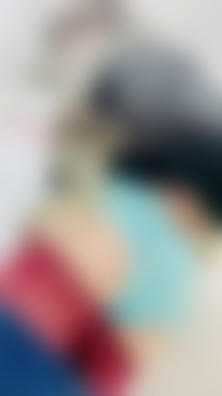 赤タイツ、ト○レオナ❤️
赤タイツにターコイズの発色の良いコンビでト○レオナして来ました💦危うく鏡にぶっかけちゃう所でした💦 (2/2)