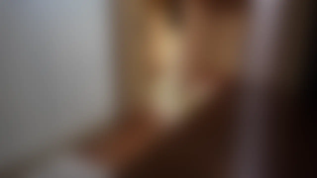美乳美スタイルメイドカフェの子と潮吹き中出しお忍び温泉旅行でSEX三昧❗️
美乳メイドカフェ女の子とお忍び温泉旅行に行ってきました
※もう単品では買えないこの子のデビュー作品も特別収録されてます
新潟で初めてのスノボデビュー
ゲレンデを滑って、ゲレンデ飯たべて、温泉
旅館で撮影したエッチな動画です
お布団でのSEXを撮影しようと思っていたんですが
雪景色の中で入る室内露天風呂でエッチな身体目の前にしてスイッチが入っちゃいました
露天風呂でするって背徳感ありますよね
ベッドじゃない慣れない環境で彼女も初めてのエッチ
緊張してたのに、気持ちよくなるとそんな余裕がなくなり
隣の部屋に喘ぎ声が聞こえないか心配になるくらい、、
そのあとは浴衣に着替えて綺麗に敷かれた敷布団がぐちゃぐちゃになるくらい
色んな体位でのSEX
最後は潮吹き手マンでバスタオルがびちょびちょになるくらい
床には潮溜りが、、
旅館の方、ごめんなさい
___
🎬 total 2時間の長編動画
今回だけ、単品販売終了した過去作のハメ撮りも特別収録
この作品でしか、もう見れません❗️
🟩通常 ¥5,980
→ 先行特価 ¥3,980(2,000円OFF)【先着限定】
最終 ¥5,980(定価)になります
❤️よかったら、いいね・保存と
一番好きだったシーンのコメント待ってます🙇 (2/2)
