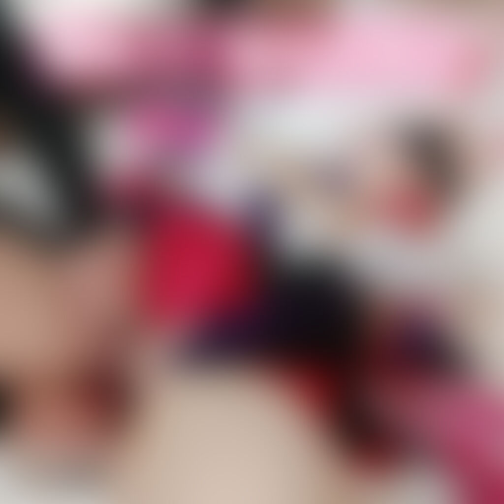 ぽちゃかわ爆乳ちゃん崩◯3rd・八◯桜コスです
【収録内容】
(お面)乳首責めと指舐め
(お面)乳首舐め
(お面)下着の上からクリローター
吸うやつ
ディープキス
アナルタッチ (2/2)