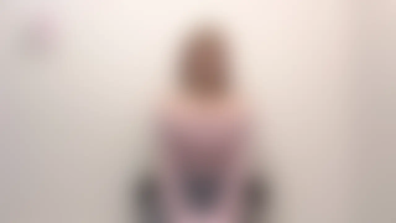 【下着紹介】2度目の出演!20歳女子大生ひかりちゃんから買い取った下着を紹介! (2/2)