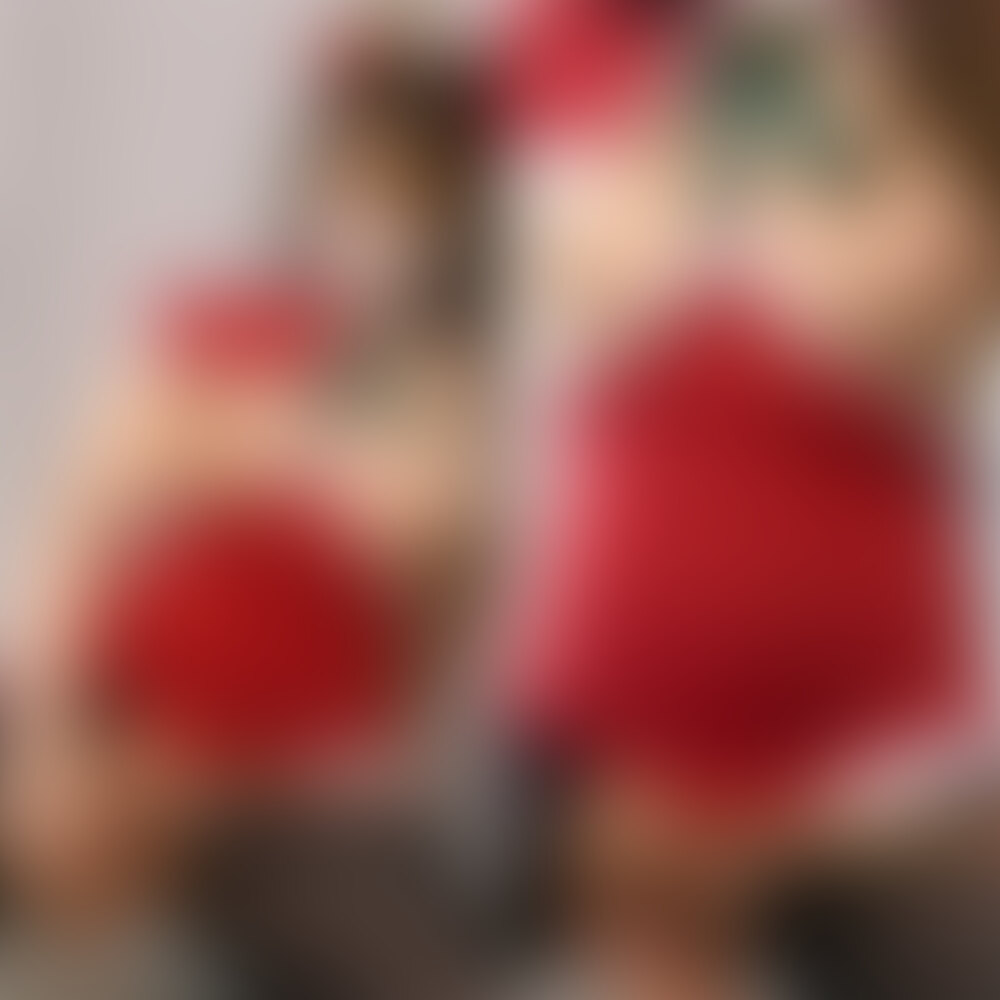 クリスマスにちなんで
サンタのコスプレしてみちゃいました!!
サンタコスプレのまま
ディルドをずぼずぼしちゃってます🤭
別アングルもセットになってます! (2/2)