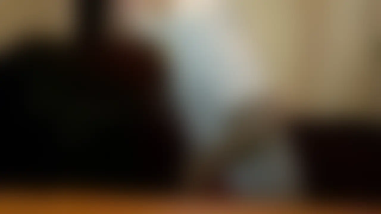美味しそうにジュポジュポ音立てながらしゃぶりまくる大学生の口ん中に大量射精！！ sample 1
