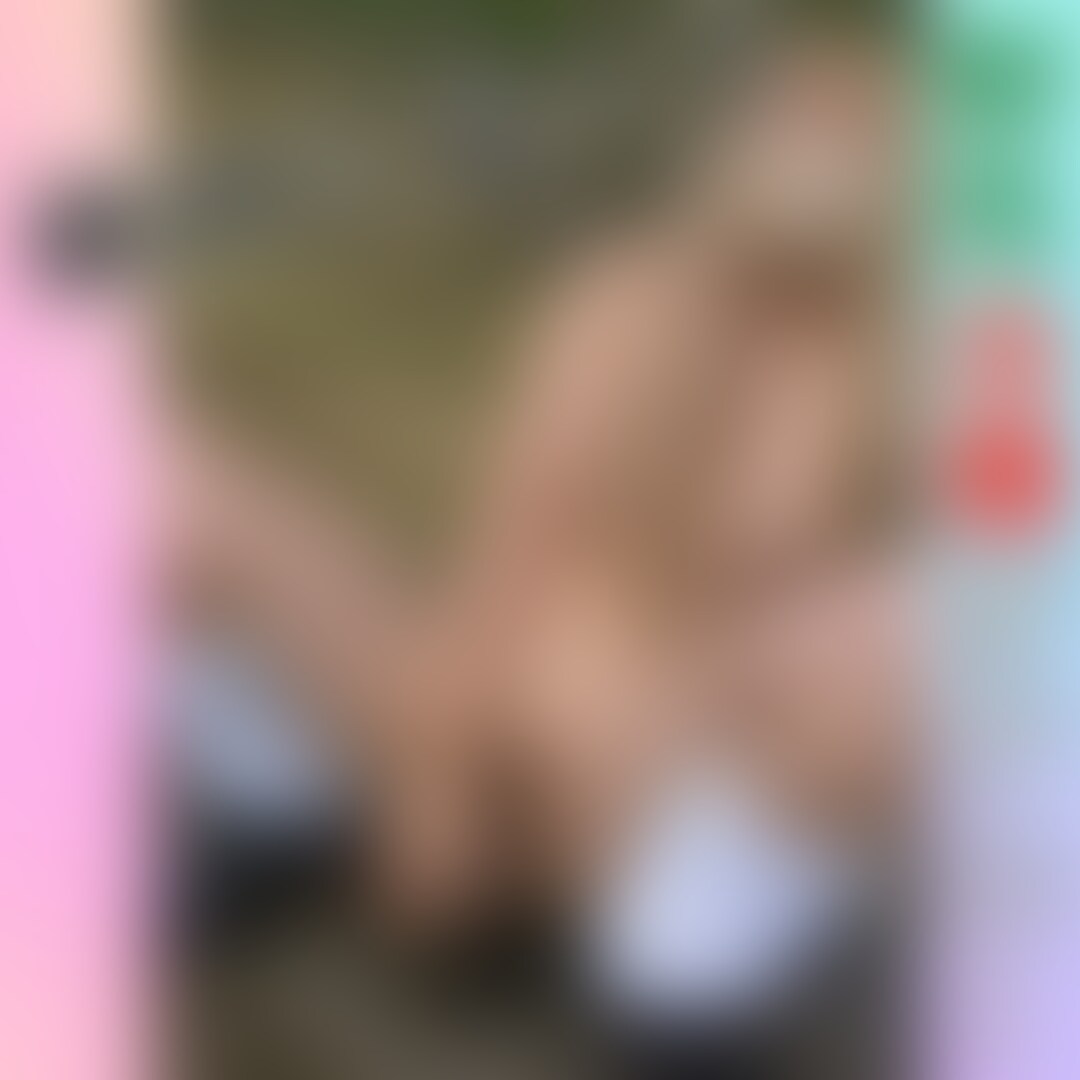 外で全裸オナニーしちゃった💦
やばすぎるくらいドキドキの全編を今すぐチェック!!! (2/2)