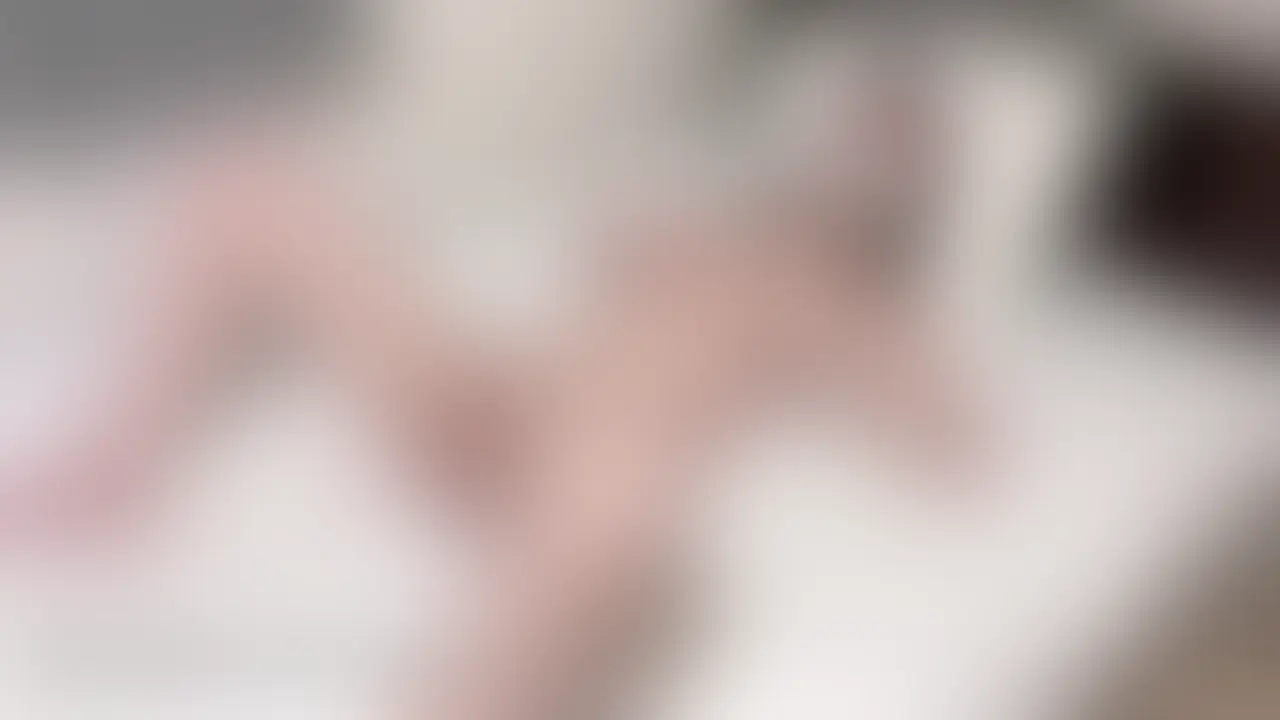 ※この動画に顔のぼかしは入っていません。
こんばんは🌙
アラサーぼっちOLのさおりです。
ムラムラしちゃって我慢の限界でした…🥺💦
夢中でズボズボしたら、いっぱい出ちゃったよ💓✨✨ (2/2)