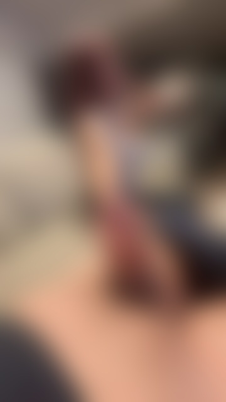 1月8日にInstagramでLIVE配信やった時の裏側動画になります❤️

手コキしながら配信してたんですがさすがにInstagramでそれは配信できないのでこちらに投稿する事にしました😍

本当に手コキしてたの？って方も多かったですが本当に手コキ生配信してましたよ😂

今日は日曜日で、本来はSP動画の投稿日ですが明日に変更させていただきました❤️

なんと今回のSP動画はInstagramでの手コキ生配信後におこなったOnly fansのドエロ生配信を投稿するからです❣️

前回おこなったOnly fansのドエロ生配信は突発的におこなったので見れた人も少なかったと思うので別カメラで残しておいた動画をSPとして投稿します❣️

生であの配信を見れた方は奇跡❤️

SPは明日まで楽しみにお待ちくださいね❤️

今回の動画は単品販売500円になりますので是非皆様ご覧くださいね🥰

視聴の前に😍

いつも、いいね・ブックマークボタン押してくれて本当にありがとうございます❤️

押してくれるくれる人が本当に大好きです❤️

コメントもいただけるとあなたは本当のさくら悠推し😍

ランキング上位を狙っていきたいので皆様よろしくお願いします‼️‼️‼️‼️

大好きな皆様へ
悪質な利用者がこの中にいて、その人がここから動画を抜き取り、あたかも自分の動画のようになりすまして流しています。
その人のせいで、今後はウォーターマークを大きく入れなくてはなりません。これが酷くなると私は動画を撮る事をやめるでしょう。
皆様どうかマナーを守って利用してください。
なお、ウォーターマークを消して投稿する事は違法です！
著作権侵害で訴える準備をしています。
宜しくお願いします。 (2/2)