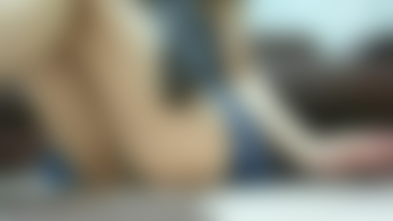 あけましておめでとうございます🎍
新年第一弾
妻の本気のオナニーなります。
旦那である私が出張中に、妻に命令しオナニーをさせました。
妻オカズは何かは分かりませんが、他人棒を想像しているかもしれません。。
本気で感じる妻の顔をお楽しみください☺️ (2/2)