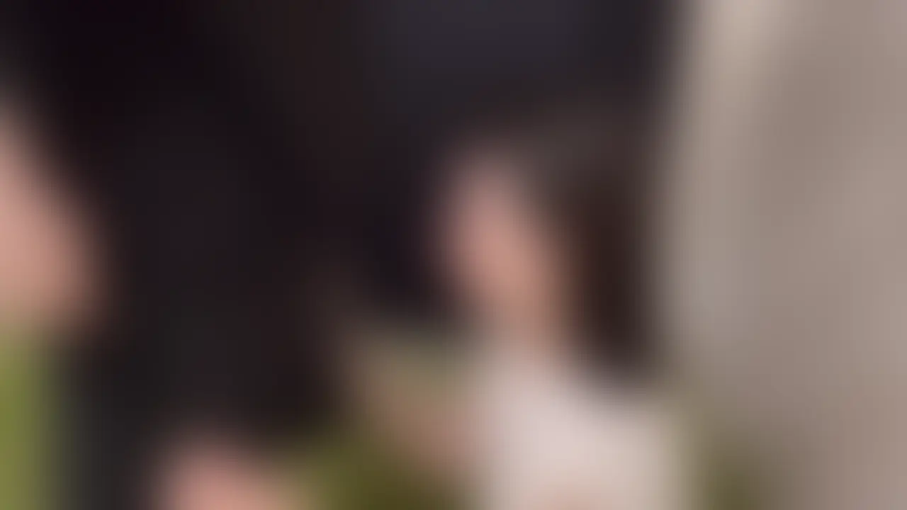 長尺編🎥お昼は真面目な銀行員！ (2/2)