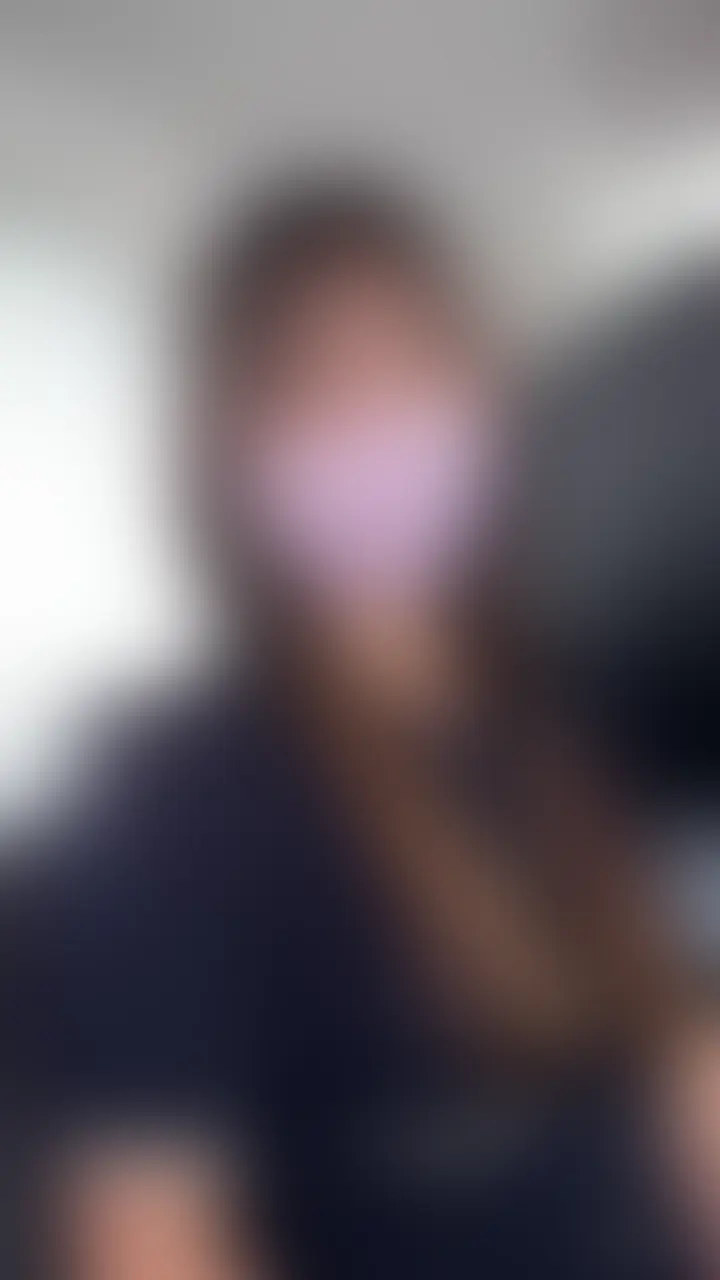 【No.80】21歳 学生
TikTokの企画としてクイズに参加してくれた女の子は どこまで脱ぐのか?😎 今回協力してくれたのは21歳の学生さん!
クイズの後に仲良くなってから最後には... (2/2)
