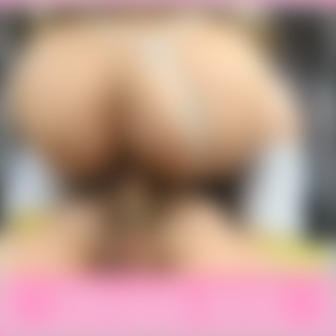 カーセックス🚙
今日こそは誰にもバレないぞ!!!
最後まで気持ちよく興奮しながらイキたいの💙
またまた逆正常位やったよ💙
今日の格好かわいいでしょ💛
ほめて💙 (2/2)