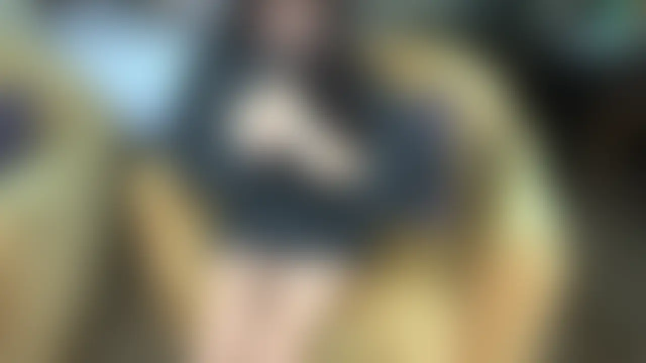 逆3Pで"Gカップメンエス嬢"と"スレンダーOLお姉さん"を交互に使わせてもらった時のやつ。
メンエス嬢のお姉さん(2回目)にいつも複数をやってるOLのお友達を連れて来てもらってハーレム逆3Pをしてきました。
雰囲気もスタイルも系統が真逆な2人を1度に味わうことができて、ずっとギンギンでした。
正常位やバック、騎乗位、ほぼ全ての体位でピストンしてる時にはもう一人が乳首舐めてくれたりキスしたりしてまさに男の夢が詰まったハメ撮りになってます。
逆3Pでしかできない色んなプレイをしてるので、ボリューム満点です✨
メンエス嬢お姉さん1作品目
https://myfans.jp/posts/2f7c3e2d-9494-44e1-a12e-74d2c41fdf33?swipe=1&sort_key=publish_start_at (2/2)