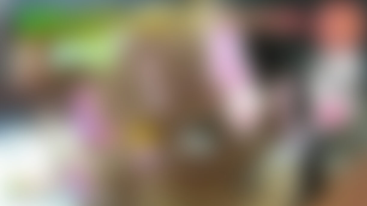 夏はギャルやコギャル達が孕まされる季節!
孕ませと言ったら白ギャルちゃん
白ギャルちゃんは一切避妊なんてせずに中出しOKの妊娠上等のギャル!
やっぱりギャルは妊娠&堕胎です!
今回もオナ禁で溜まった精液を白ギャルちゃんの危険日オマンコ内に射精しちゃおうって事でwww
正常位でゴムなしチンポを出し入れしたり
バックではより子宮口をチンポで押し広げられるので苦しそうにする白ギャルちゃん
中出しする時はやっぱり女の子の顔を見ながら射精するのが最高なので正常位でのしかかり白ギャルちゃんに膣内射精!
今回も「中出しカウントダウン」表示が0になった瞬間オマンコの一番奥で射精開始!
そして超小型カメラで撮影した膣内射精するチンポ動画も表示されながらの中出し~♪
大量の精液が子宮内に入ってくる感覚に凄く嫌そうに声を出す白ギャルちゃんですが僕は逆にソレを聞いて更に興奮www
膣奥で射精しまくり満足したチンポを引き抜かれ立ち上がる白ギャルちゃんのオマンコからがドロドロのザーメンが!!
お尻から糸を引くザーメンがちゃんと映っていますので最後のシーンも良く見てくださいね (2/2)