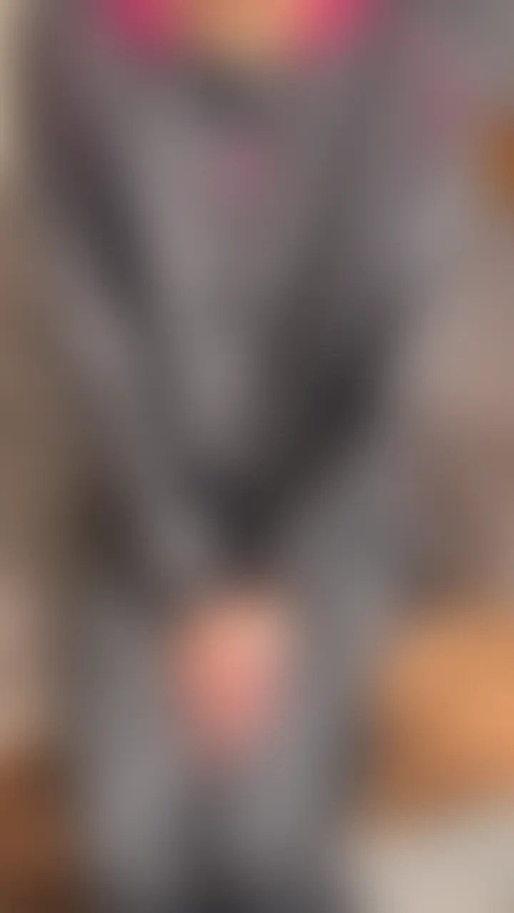 【本編完全顔出し】今回の動画は身長175cmの体育会大学生の陸上選手!!
長身美人 しかもちょっと生意気! ということでめちゃくちゃエロいです!!😊
陸上部らしい、スラっとした長い足がエロすぎます!!
インタビューの時はタメ口だし、ちょっとスカした感じだし、なんかツンツンしてるなーと思いましたが、「そんな娘をこれから好き放題するんだ」と考えたら逆に興奮してしまいした!!
キスプレイが始まると僕の興奮はピークに!!
乳首舐めさせたり、フェラさせたり、最後は中出ししたり好き放題楽しみました!
多分部活でもクールビューティーみたいな感じだと思うのですが、そんな彼女が裏でこんなことしてるのを知ったら、周りの人はどう思うのだろうか。。。
ガチヤバ動画をぜひ見てください!!
また今回の動画からお得なサブスクプランを設定しました!!
ぜひぜひそちらが加入お願いします😊 (2/2)