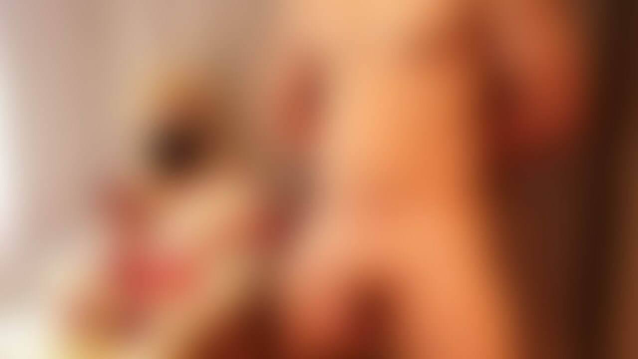 うらら忙しいから片手間でいじめてあげるね🤫?
今日はお尻の方から手を回してアナルと玉と裏筋をサワサワなでなでしてあげる😎
気持ちいいのはわかるけど動かないでじっとしててね?🤭 (2/2)