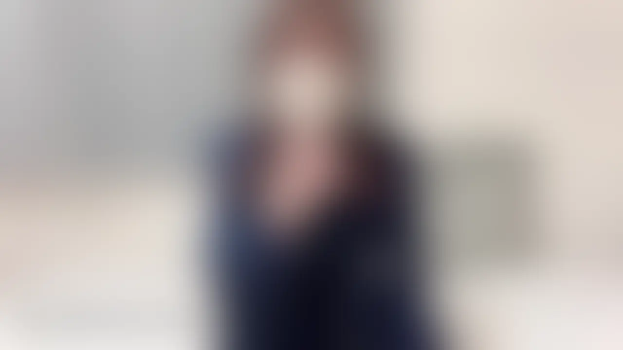 こんばんは🌙
アラサーぼっちOLのさおりです。
仕事からの帰り道、ずっとムラムラしてたから急いで帰宅したよ❣️
我慢爆発して、思い切り興奮しちゃった…💗✨ (2/2)