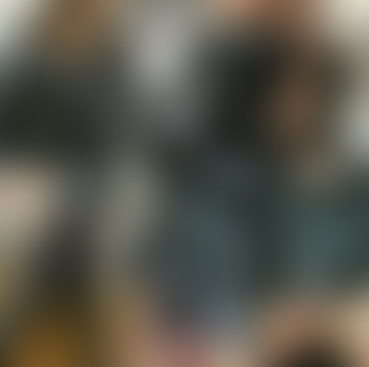 動画お待たせしましたっ!!
レザードレス×ライダースジャケットの重ね着でえっちしてきたよっ
バックで突いてもらってたら気持ちよくて私の腰止まらなくなっちゃった、。
彼氏が暴発してレザーにたくさんかけられちゃった笑 (2/2)
