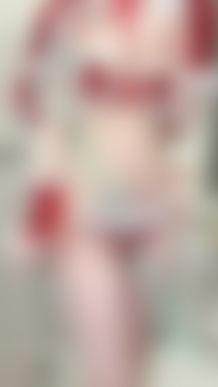 フォロワーさんからほしりすいただきました!ありがとうございます😘クリスマスまであと少しだね🎄💕ぽいんは○○○と過ごします😆✨ぽいんのクリスマスプレゼントでチップくれてもいいんだからね🥺💖 この動画がいいなとおもったらはーととコメント待ってます🐳🌈 (2/2)