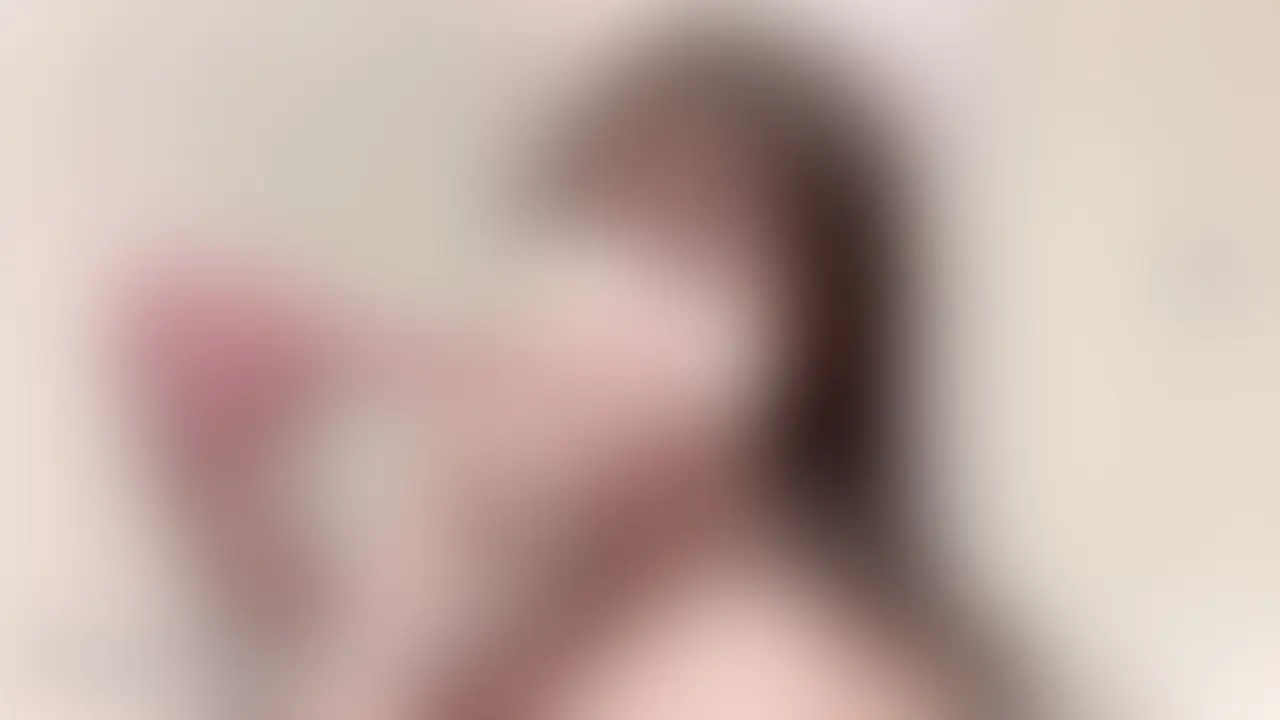 ※この動画に顔のぼかしはありません。
こんばんは🌙
アラサーぼっちOLのさおりです。
お口でしただけなのに、濡れまくっちゃった…🥺💦
最後は気持ちよすぎて大噴射😭💓💓
盛りだくさんの内容になっちゃった💜 (2/2)