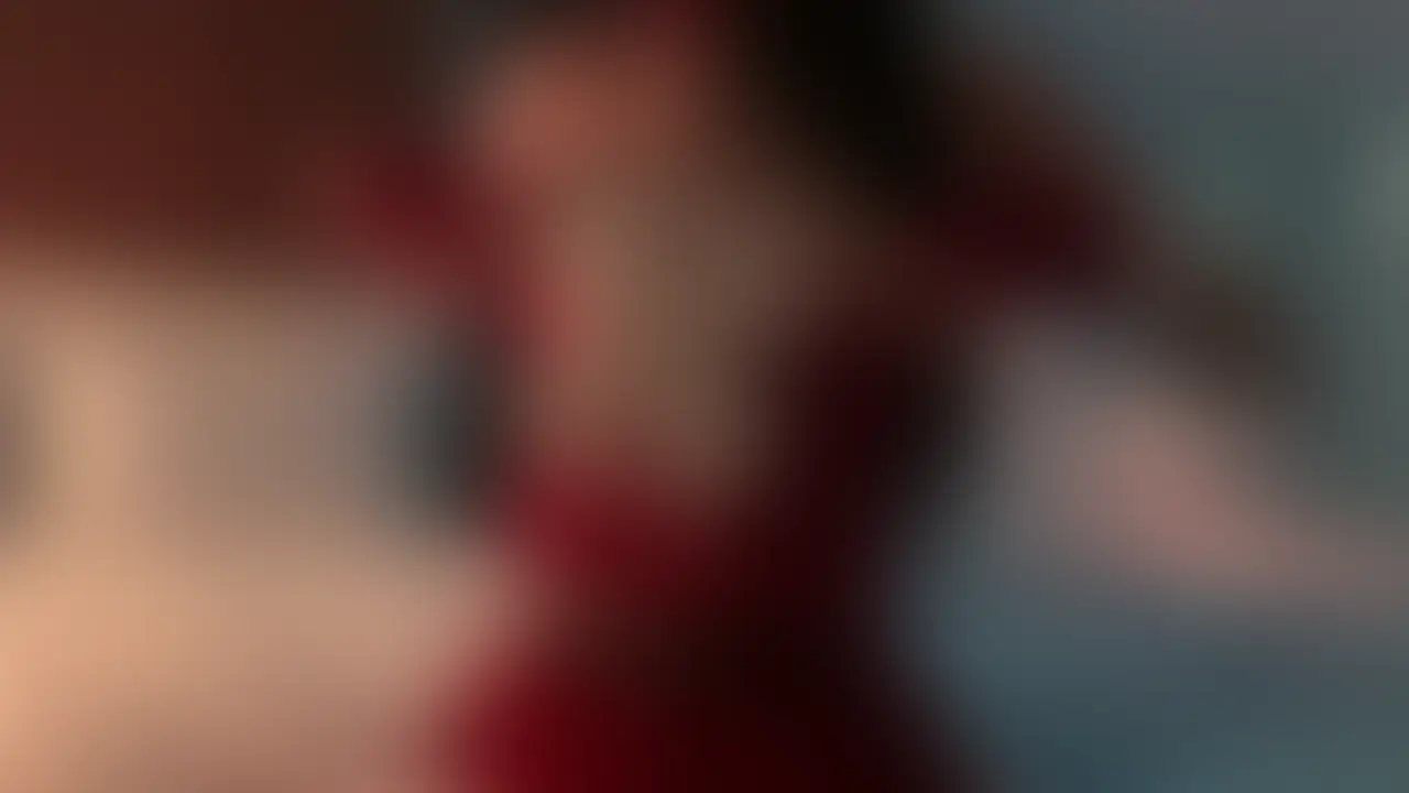 今回の子は普段都内のラウンジで誰もが振り返るレベルの爆美女。骨格レベチのスタイルに、ワンホン風のメイクが完璧に映えるクールな雰囲気。

でも、その完璧すぎる見た目を裏切るみたいに、実は快楽にめちゃくちゃ忠実な子なんです笑

特にサンタの日はやばかった。
特別な夜の熱量もあって、普段の冷静さが嘘みたいに本能剥き出しでイキまくり。絶頂の瞬間に白目を剥いて理性が飛んでる姿は、正直、直視できないくらいエロかった。
僕の動画は、いわゆる「ビジネスエロ」じゃありません。

心の底から許し合ってる関係性の中で、お互いの体温が伝わってくるような本物の交尾の記録です。

作り込まれた演出なんて一切なし。
ふとした瞬間の無防備な顔、抑えきれない吐息、そして意識が飛ぶ瞬間のリアルな表情。
そういう「カメラを忘れた瞬間」の生々しさにこそ、最高の価値があると思ってます。
ガチの抜き動画としてはもちろん、この距離感でしか撮れない「本物の爆美女の崩れた顔」を堪能してください。最高に仕上がってます。 (2/2)
