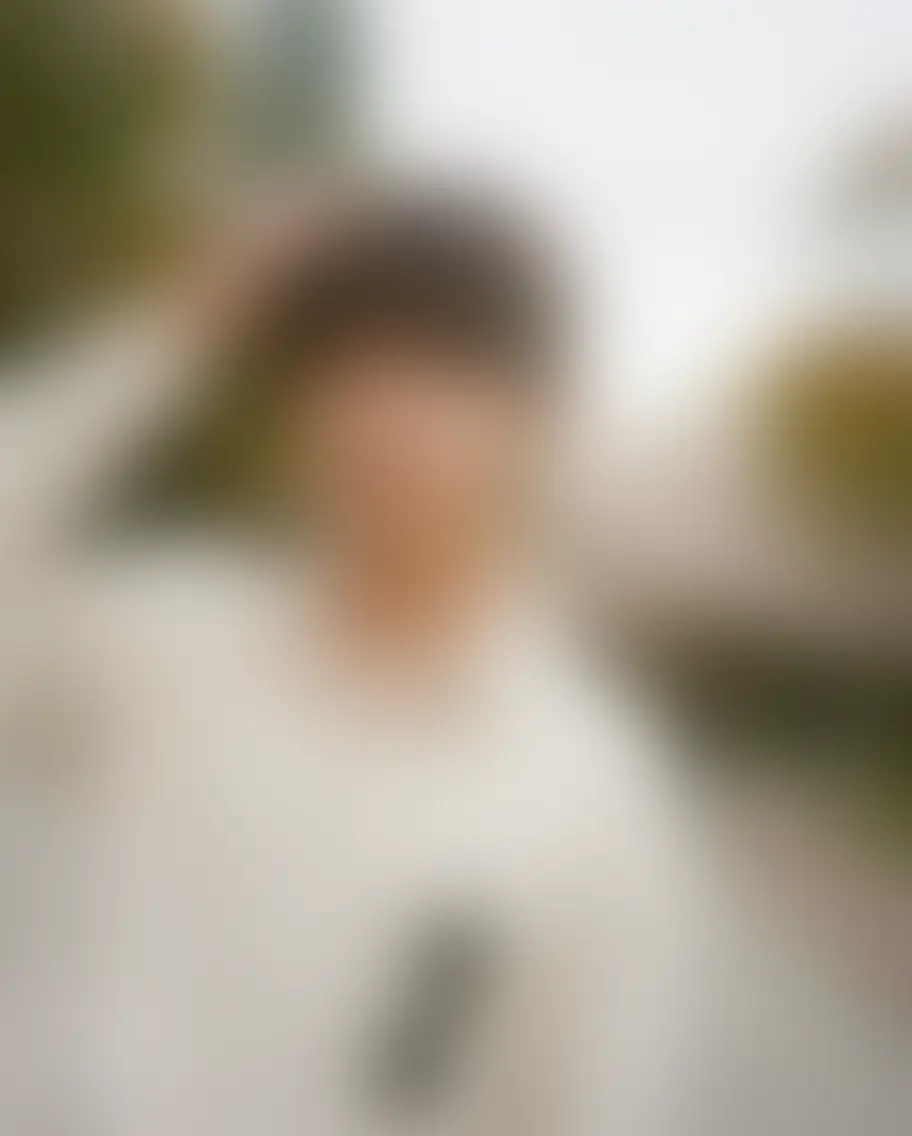 大学でモテるイケメンくん、ヤリサーに所属していて男も女も関係なく片っ端からハメているヤリチン。家でのサカユニ姿でチ... sample 1