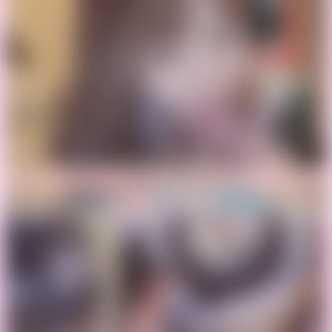 今回はお店にナイショで太客とつながっていた爆乳コンカフェ嬢のチン媚ご奉仕をリーク💕
嬢も客相手に満更でもないみたいで、枕というよりはプライベートでハメ撮りした時のものみたいです。
童貞丸出しの反応を見せる客ですが、そんなところも嬢にはイイらしく、終始楽しそうですね😳
チン媚仕草がいちいち可愛いので是非注目してみてくださいね😘
反響があれば太客の童貞をナマのまま搾り取る映像も載せるのでいいねやブックマーク、コメントで教えてください💬 (2/2)