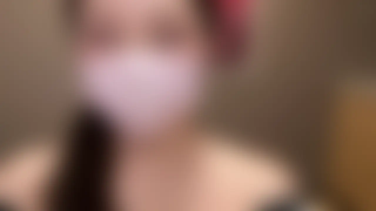 西野さん本人が撮影の自撮りオナニー。ドアップの自撮り＆おっぱい揉みから指を使ってオナニー☆

指オナはなんかエロいですね☆ (2/2)