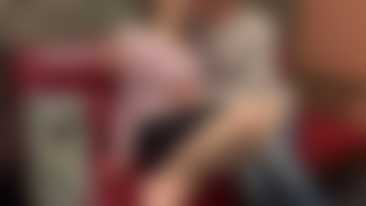 おねーさんとの着衣ハメ❤️ (2/2)
