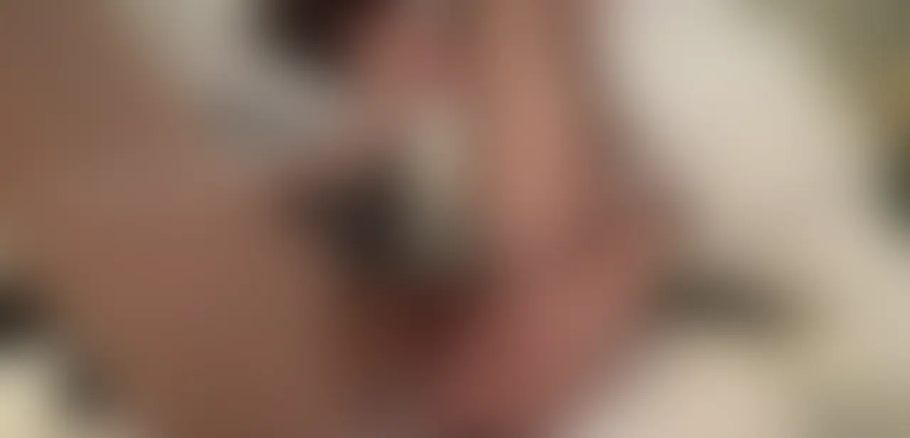人妻＆欲求不満【Onanii10VEchan】「動画の切り抜き写真🫣💕 制服オナニーはいくつか動画撮ったので ゆっくり編集と投稿していきます🥰」の投稿サムネイル