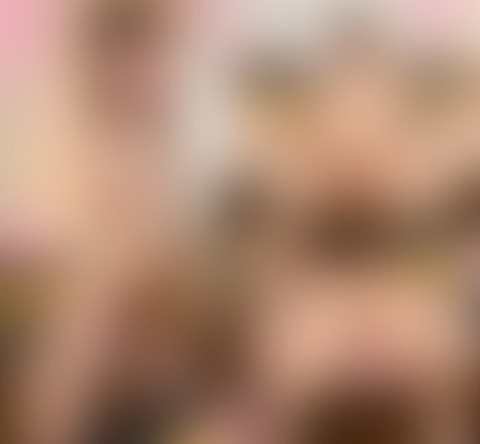 今回の動画は、ひなたさん23才。
◆◆◆sample◆◆◆
https://myfans.jp/posts/53947134-0443-4c9f-956e-59a5ad5d1947
◆◆◆◆◆◆◆◆◆
インスタグラムでオーガズムは美容に良いと熱弁していた奥さま。
そのために、夫婦の夜の営みや、手助けになる大人のおもちゃを紹介していました…
身体は最高。
奥様のオーガズムは美活というのは本当かもですね…
真剣に玩具をテストする奥さん…バイブにローターに乳首吸引、クリ吸引機…
もっと大きくて温かいおもちゃがありますよっ!!!って我慢できずにガンシャブり!!
お望み通り、欲求不満の人妻まん穴に太っとい肉棒ぶち込んでやりますよ!!!
旦那さんじゃ届かなっかったんですかねぇ。
ポルチオを突くと激しく反応。奥までとどくぅ!!折れそうなほど細い腰をエビ反り絶頂!
グイグイ腰を掴んできて奥まで入れてほしそうに中出しホールドww向こうから唇を重ねてきましたww
これって…心を許してくれましたww
完堕ちですポルチオ押すと奥さんが反応良いんで何度も突いて中出しw
びゅるるるる!どぴゅどぴゅ!!
最後は奥さんのほうから腰振るまでになりましたww
VSIC審査番号:2100651 (2/2)