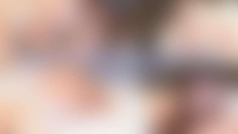 妻を白人男性に寝取らせました~夫の前で~
妻にとって人生2度目の白人男性での寝取らせです。
不安ながらも、男性のモノを受け入れていく妻・・・
あまりの大きさに息が出来なかったのか苦しそうにするのも
つかの間で、妻の喘ぎ声はどんどん大きくなり、
夫の前で寝取らせ最初はカメラを構えている私をチラチラと見る妻でしたが
途中でプレイに夢中になっていきます。
妻にとって人生初の白人男性はこちら
https://myfans.jp/posts/87ce36bf-5d38-4513-b4d0-fff06436ed77 (2/2)