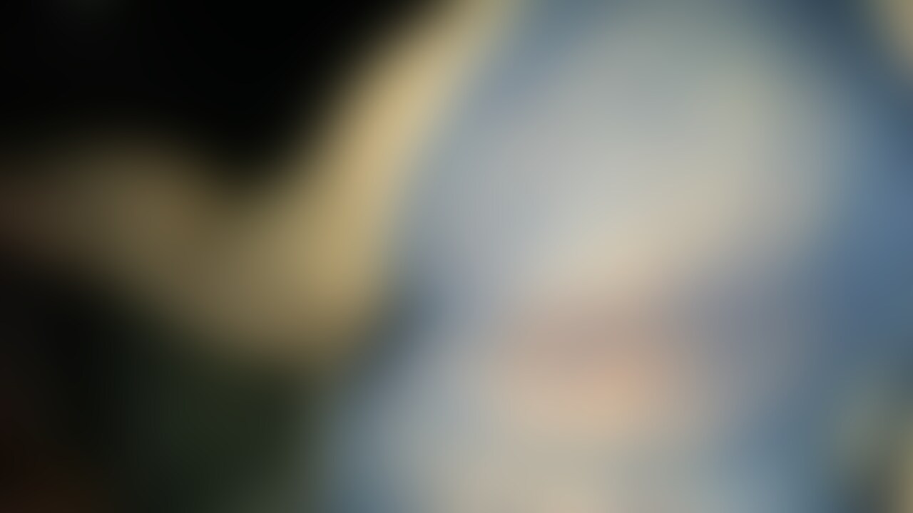 パンティの隅から指入れられて……. I (2/2)