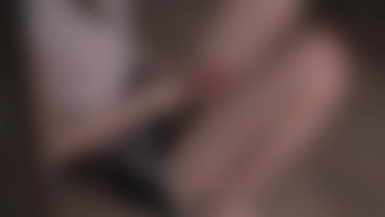 こんばんは、あみです♡
夜中の2時すぎぐらいに
布団の中でゴロゴロしてたら、なんか急にムラムラしてきて、
眠れないし、スマホ開いたら余計にスイッチ入っちゃって…笑
変な妄想止まらなくなって、そのままオナニーしちゃいました🙈💦 (2/2)