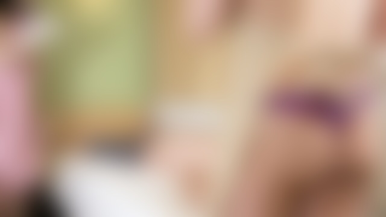 ドS痴女コンビみすず＆ささW顔面騎乗＆電気アンマＭ男くすぐり自撮り

ドS痴女コンビのみすずちゃん＆ささちゃんが、
イボイボ手袋を使ってＭ男くすぐりしながら
顔面騎乗＆電気アンマを施します。

イボイボ手袋の刺激で全身をくまなくされながら、
顔にはお尻の顔面騎乗、ちんこ＆金玉には足裏の電気アンマと、
痴女2人のめくるめくＭ男くすぐりプレイがスタートします。
2人の攻撃をしっかり味わう余裕などありません。
顔面騎乗で呼吸は管理され、ちんこ＆金玉には
電気アンマの振動が与えられ、さらに全身をイボイボ手袋でくすぐられるんです。
自分が何をされているのか考えたりする暇はありません。
時折振り下ろされるチン叩き足ハンマーもキョーレツですよ。
もちろん、悲鳴はお尻の下でかき消されるのですが……。

顔面騎乗、電気アンマ、そしてイボイボ手袋でのＭ男くすぐりで
激しくくすぐりプレイされたい、
そんなF/MくすぐりフェチのＭ男の貴方だけにオススメです。

1920*1080
11:38
896.1MB
.mp4 (2/2)